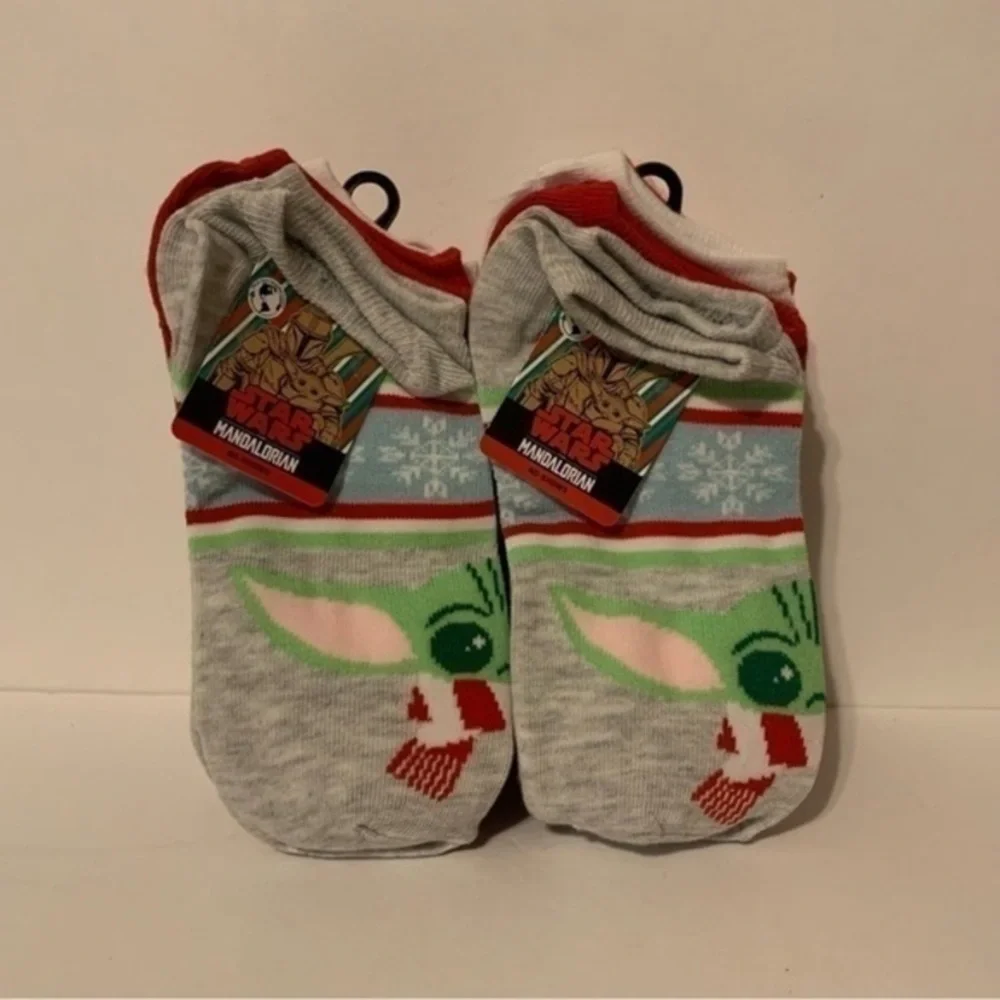 NWT. STAR WARS Women’s Holiday Socks